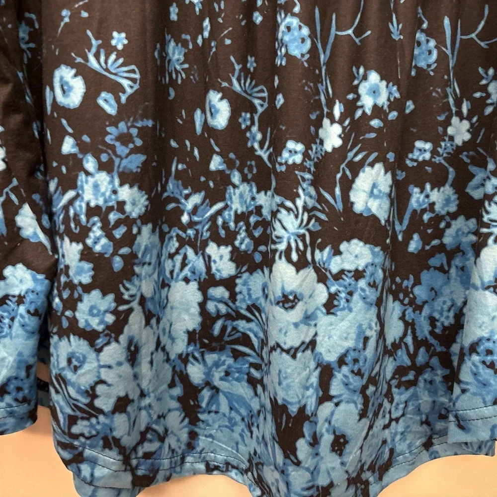Women's Black Blue Floral Ombre Long Sleeve Faux Button Shirt Size XL - Picture 2 of 6